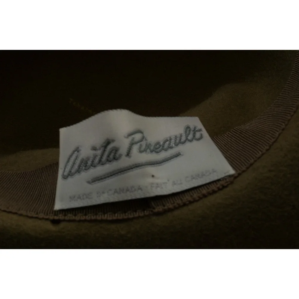 Vintage Anita Pineault Canada Beige Felt Wool Geometric Silk Band Fedora Hat